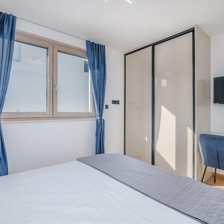 Villa Njivice Apartment Ema エクステリア 写真
